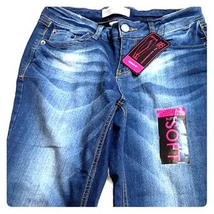 No Boundries Skinny Fit Mid Rise Jean's NWY J 11